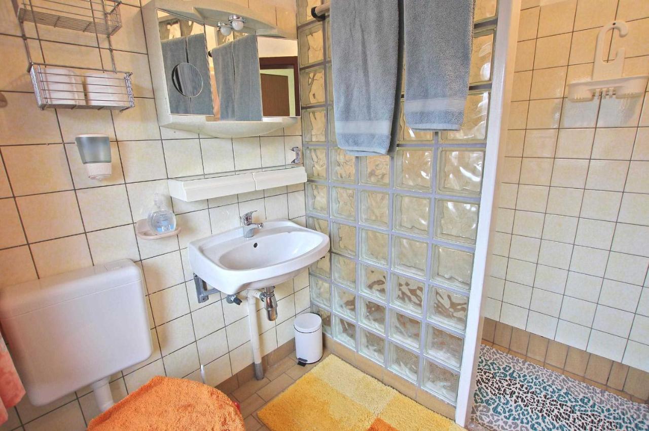 Ferienwohnung Klink See 10661 Ngoại thất bức ảnh